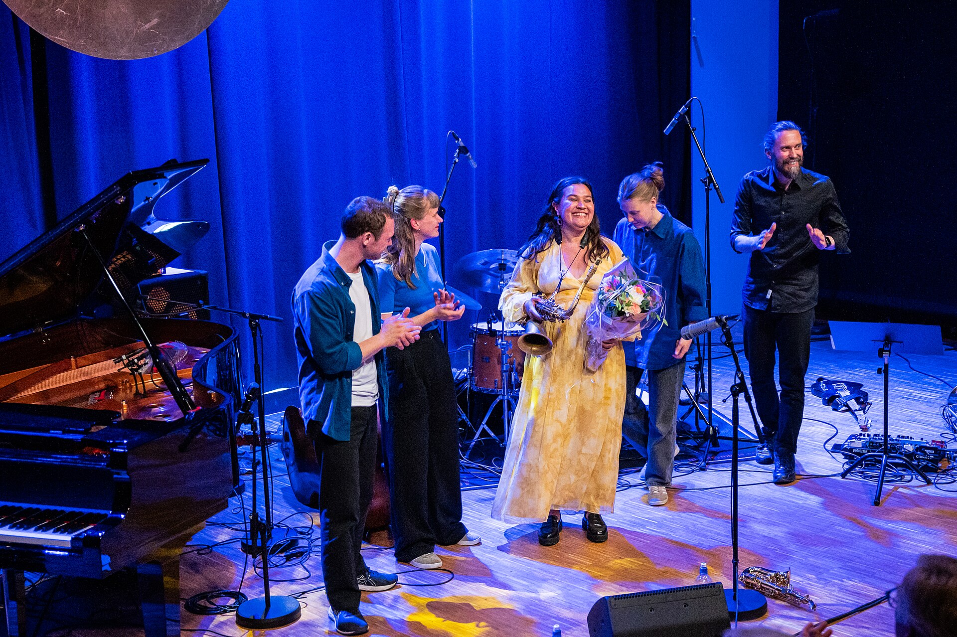 Mona Krogstad "Serenity now" med Veslemøy Narvesen, Hogne Kleiberg, Kertu Auer og special guest Kristoffer Lo. Sølvsalen, Kongsberg Jazzfestival 2024.
Foto: Birgit Fostervold @knipselyst

CC: BY-SA 2.0