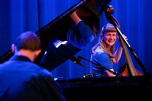 Mona Krogstad "Serenity now" med Veslemøy Narvesen, Hogne Kleiberg, Kertu Auer og special guest Kristoffer Lo. Sølvsalen, Kongsberg Jazzfestival 2024.
Foto: Birgit Fostervold @knipselyst

CC: BY-SA 2.0