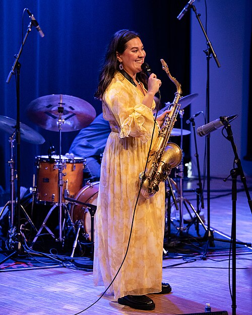 Mona Krogstad "Serenity now" med Veslemøy Narvesen, Hogne Kleiberg, Kertu Auer og special guest Kristoffer Lo. Sølvsalen, Kongsberg Jazzfestival 2024.
Foto: Birgit Fostervold @knipselyst

CC: BY-SA 2.0