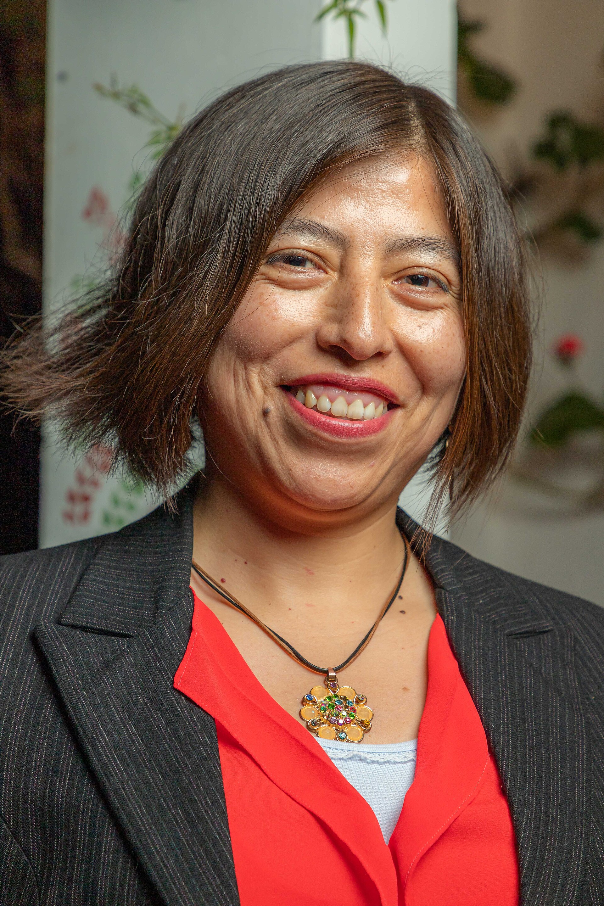 Mylena Coz integrante de PACHA Grupo de Arte y Literatura, durante Segunda edición de Wamlita - Reconocimiento a la mujer. Realizado el 14 de marzo de 2026, Huancayo, Perú.