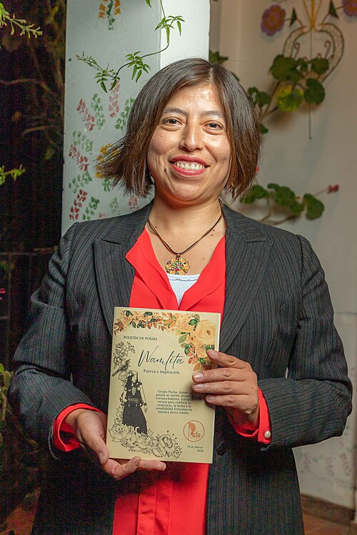 Mylena Coz integrante de PACHA Grupo de Arte y Literatura, durante Segunda edición de Wamlita - Reconocimiento a la mujer. Realizado el 14 de marzo de 2026, Huancayo, Perú.