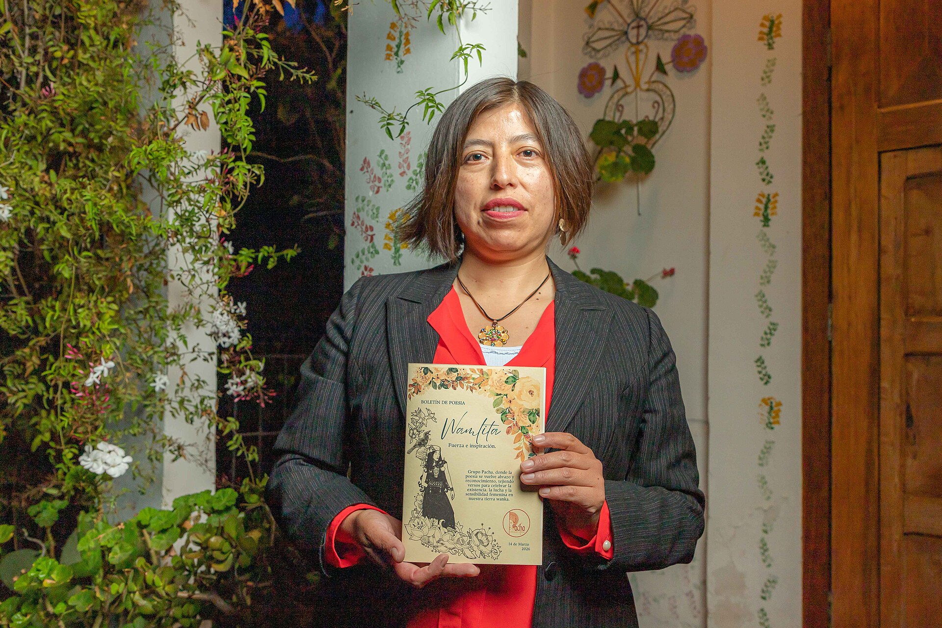 Mylena Coz integrante de PACHA Grupo de Arte y Literatura, durante Segunda edición de Wamlita - Reconocimiento a la mujer. Realizado el 14 de marzo de 2026, Huancayo, Perú.