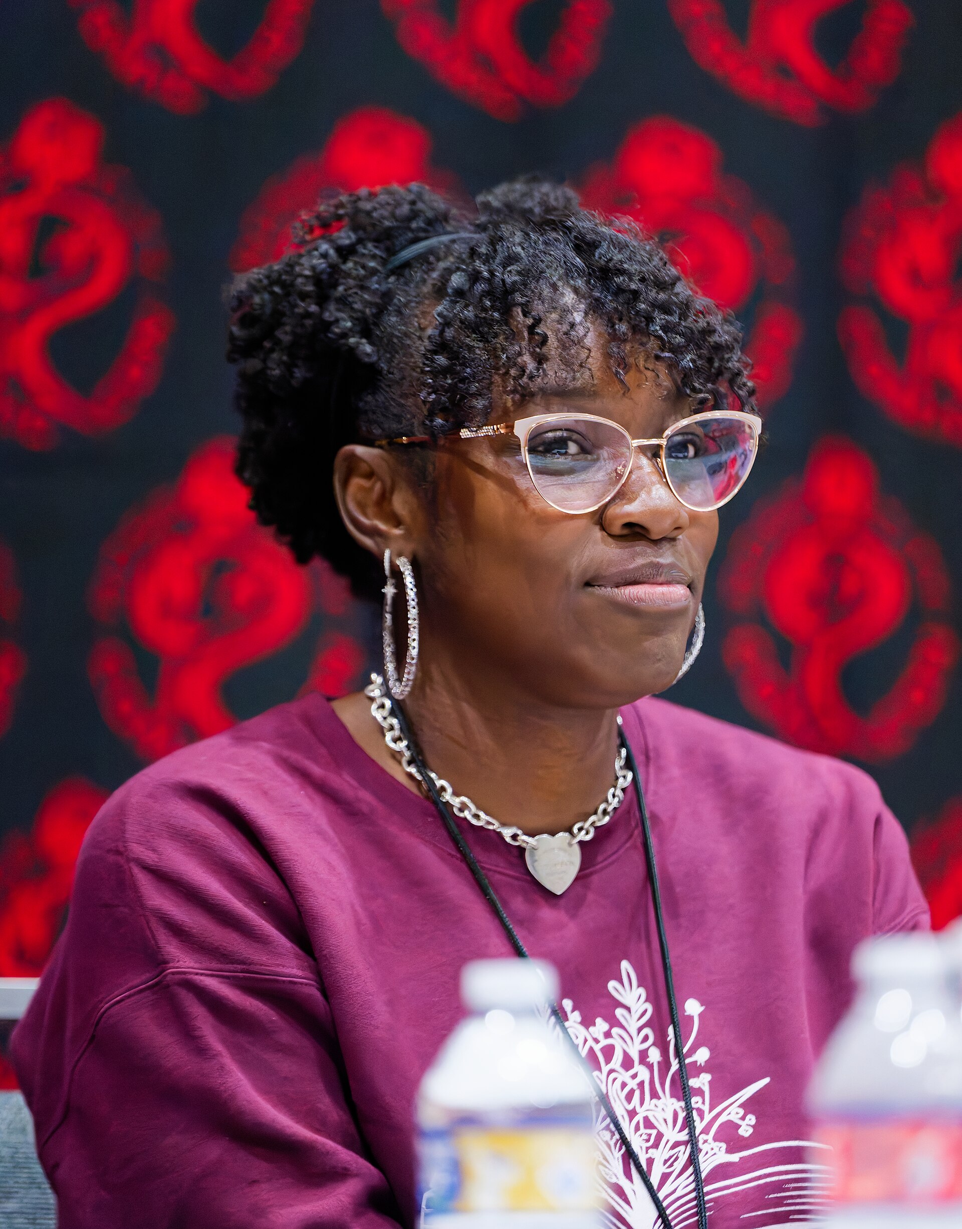 N. E. Davenport speaking at Rose City Comic Con