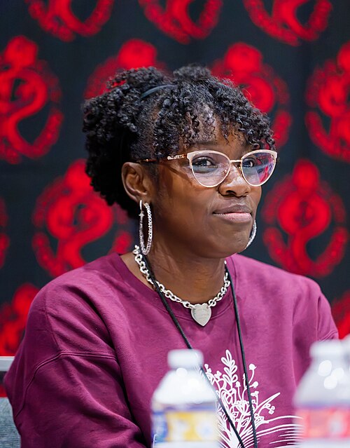 N. E. Davenport speaking at Rose City Comic Con