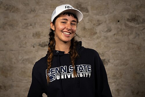 Nicole Mantovani, Associate H-E-B, at the WikiPortraits studio at the 2025 SXSW Festival.