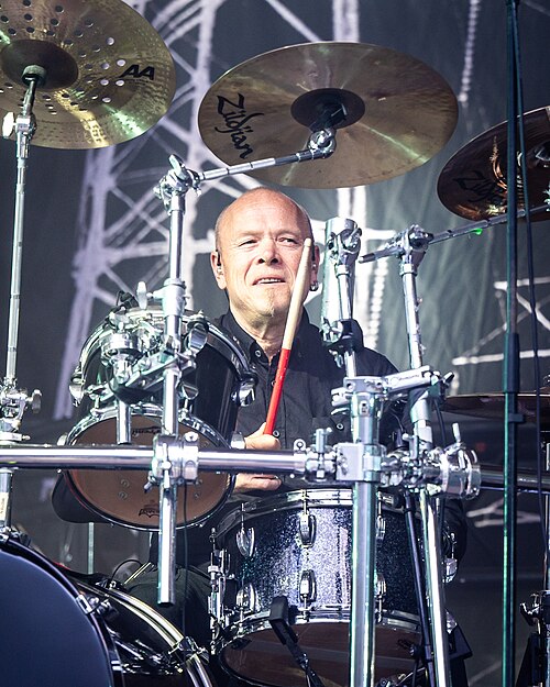 Noralf Ronthi med Seigmen på festivalen Ravnedalen Live i Kristiansand, 2024