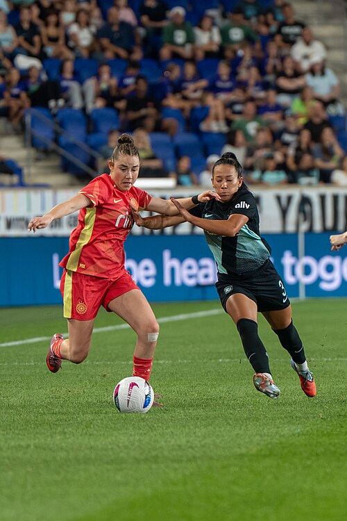 Olivia Moultrie and Bruninha during Gotham FC vs Portland Thorns FC on 26 Sep 2025