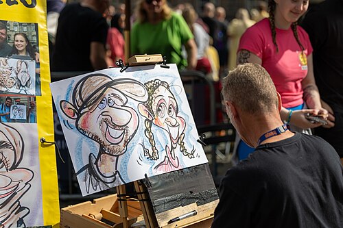 The vibe in the streets at the 2025 Edinburgh Festival Fringe.