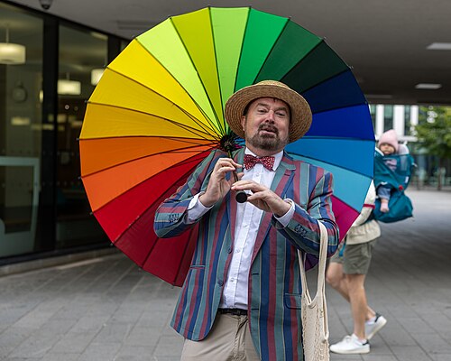 The vibe in the streets at the 2025 Edinburgh Festival Fringe.