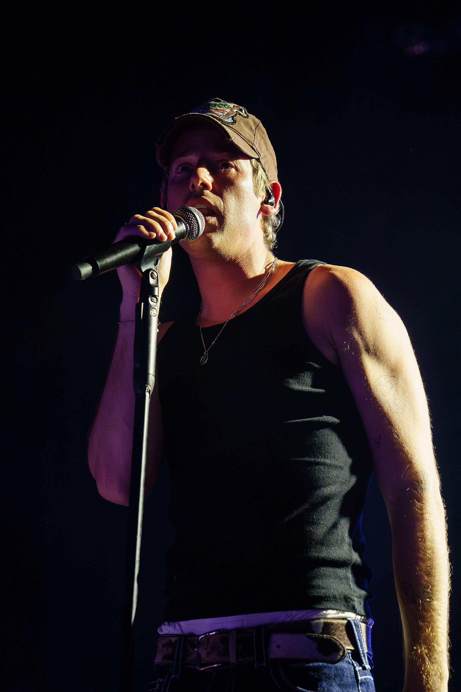 Henry Semler on stage at the Sala La Riviera in Madrid during Prepary Spain 2025