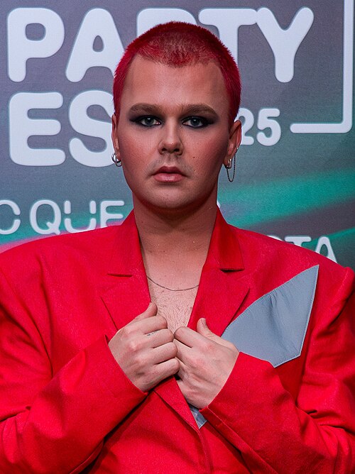 Red Sebastian  at the Photocall of the Preparty 2025 in Madrid