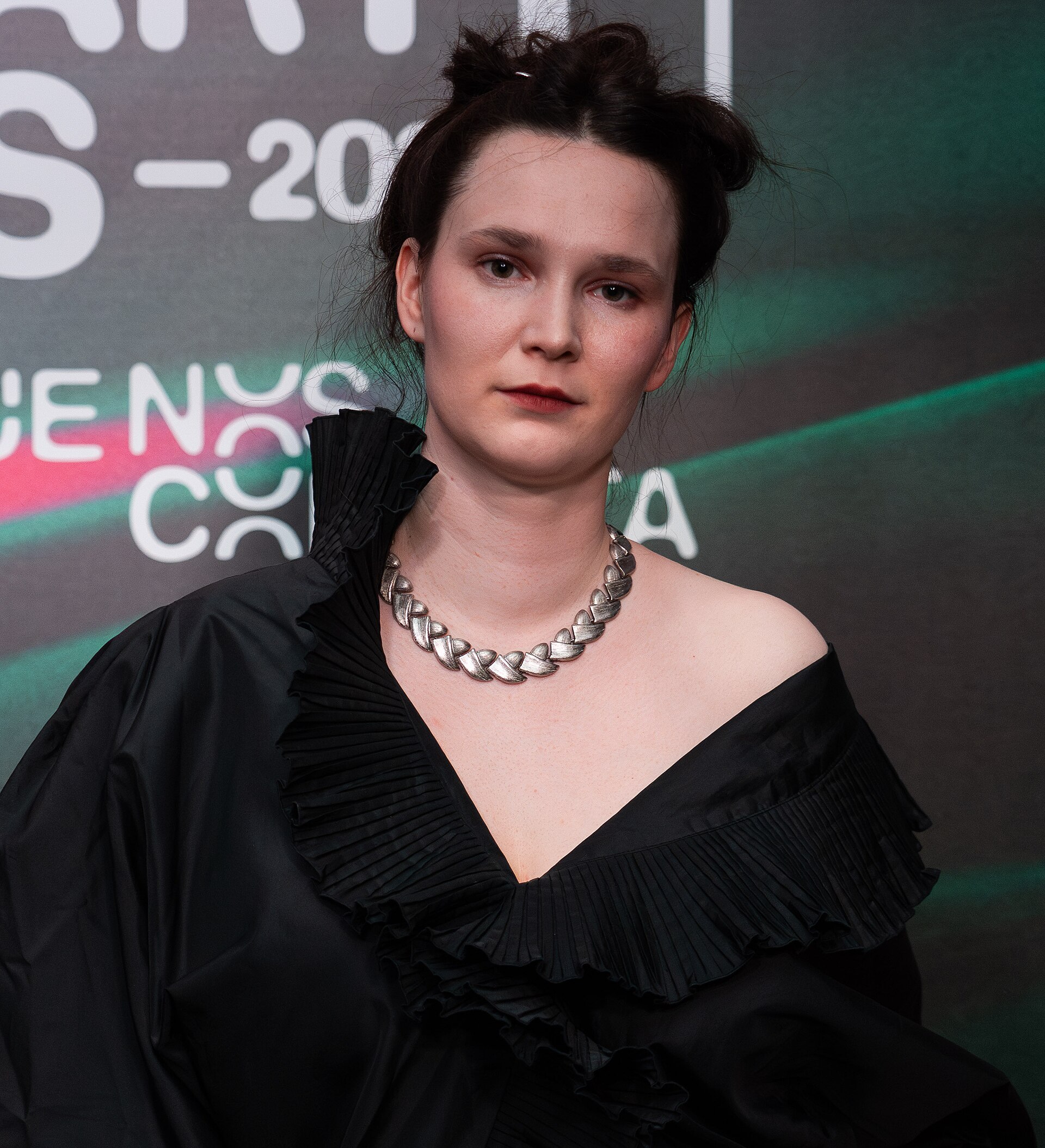 Zoë Më at the Photocall of the Preparty 2025 in Madrid