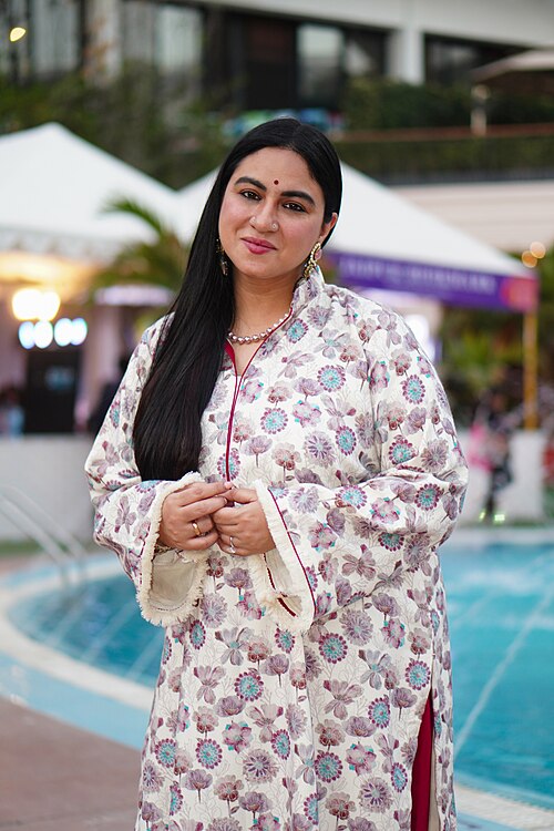 Indian poet and performer Priya Malik at Jaipur Literature Festival 2025. The event was held in Jaipur, Rajasthan, and featured a variety of literary figures and spoken word artists. This photograph was taken by Vikas Tanwar during her performance at the festival.