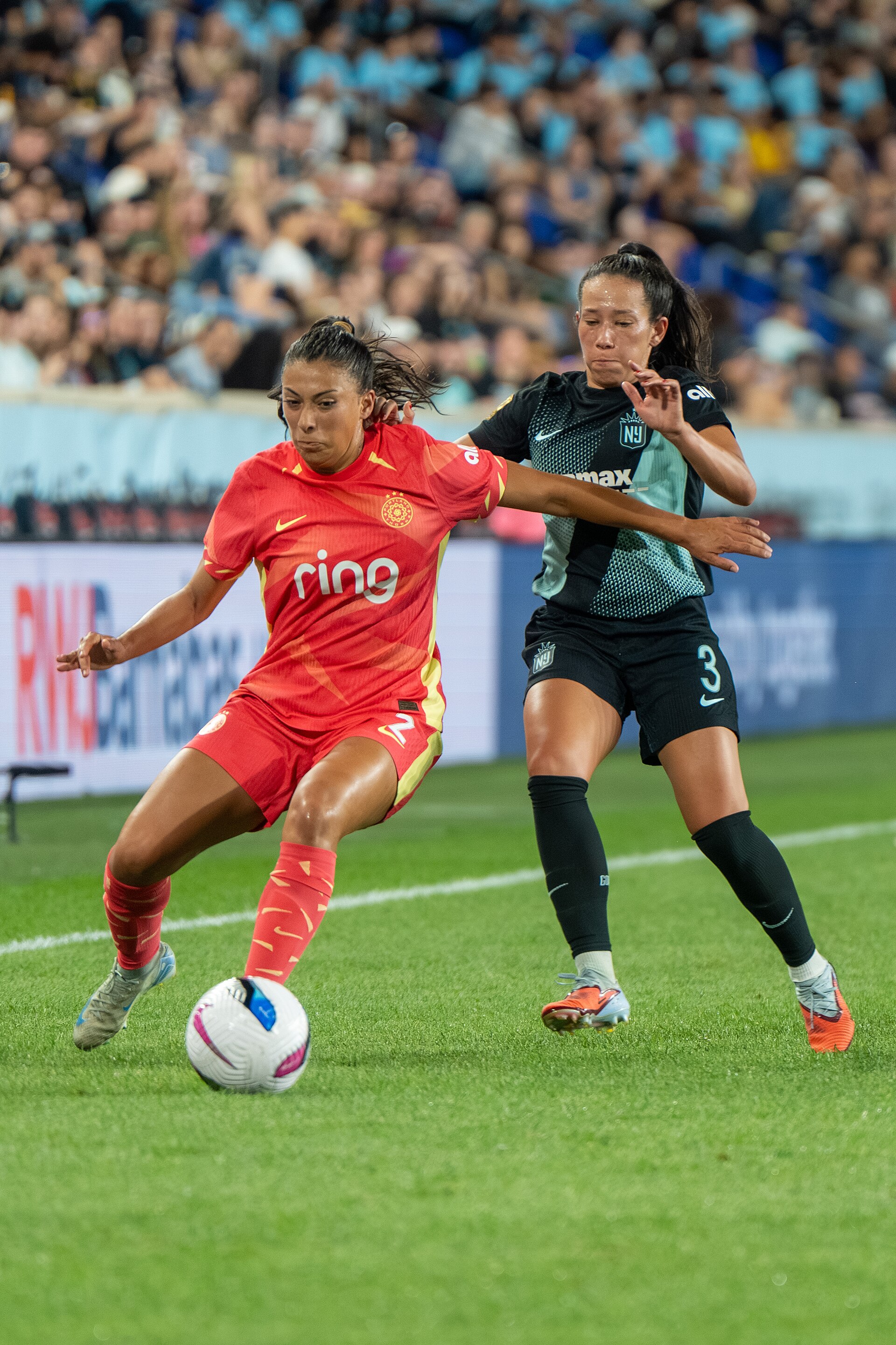 Reyna Reyes and Bruninha during Gotham FC vs Portland Thorns FC on 26 Sep 2025