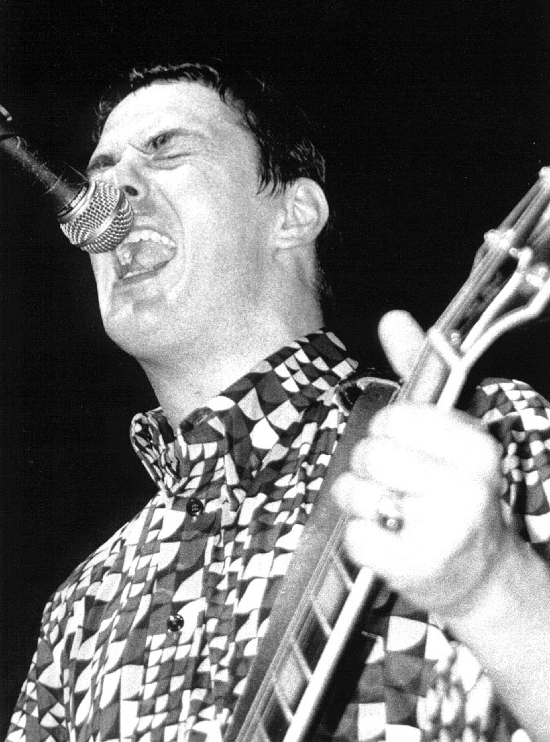 Richard Parfitt of 60ft Dolls, taken in 1996 at the Southampton Guildhall when the band was supporting Ash.