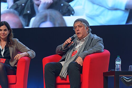 Ron Haviv, Co-Founder and Director at The VII Foundation, speaking at the International Journalism Festival 2024 in Perugia, Italy on a panel called The art of war reporting.