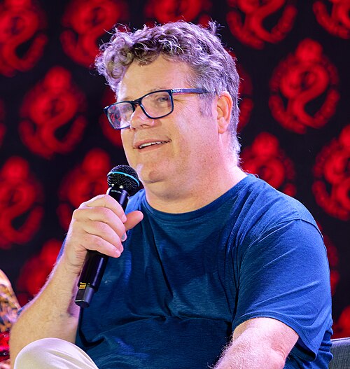 Sean Astin on the main stage at Rose City Comic Con