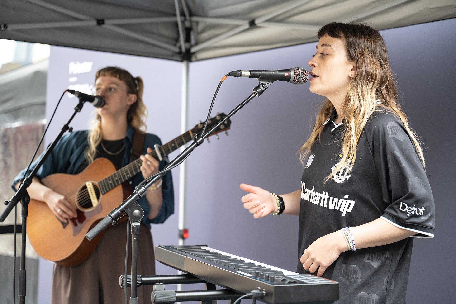 Sunflower Thieves, Pop-Folk duo from Leeds, UK, at the 2025 SXSW London festival in London, England.