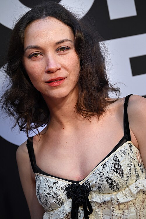 Sydney Lemmon at the Opening Night of "The Picture of Dorian Gray" on Broadway, 2025