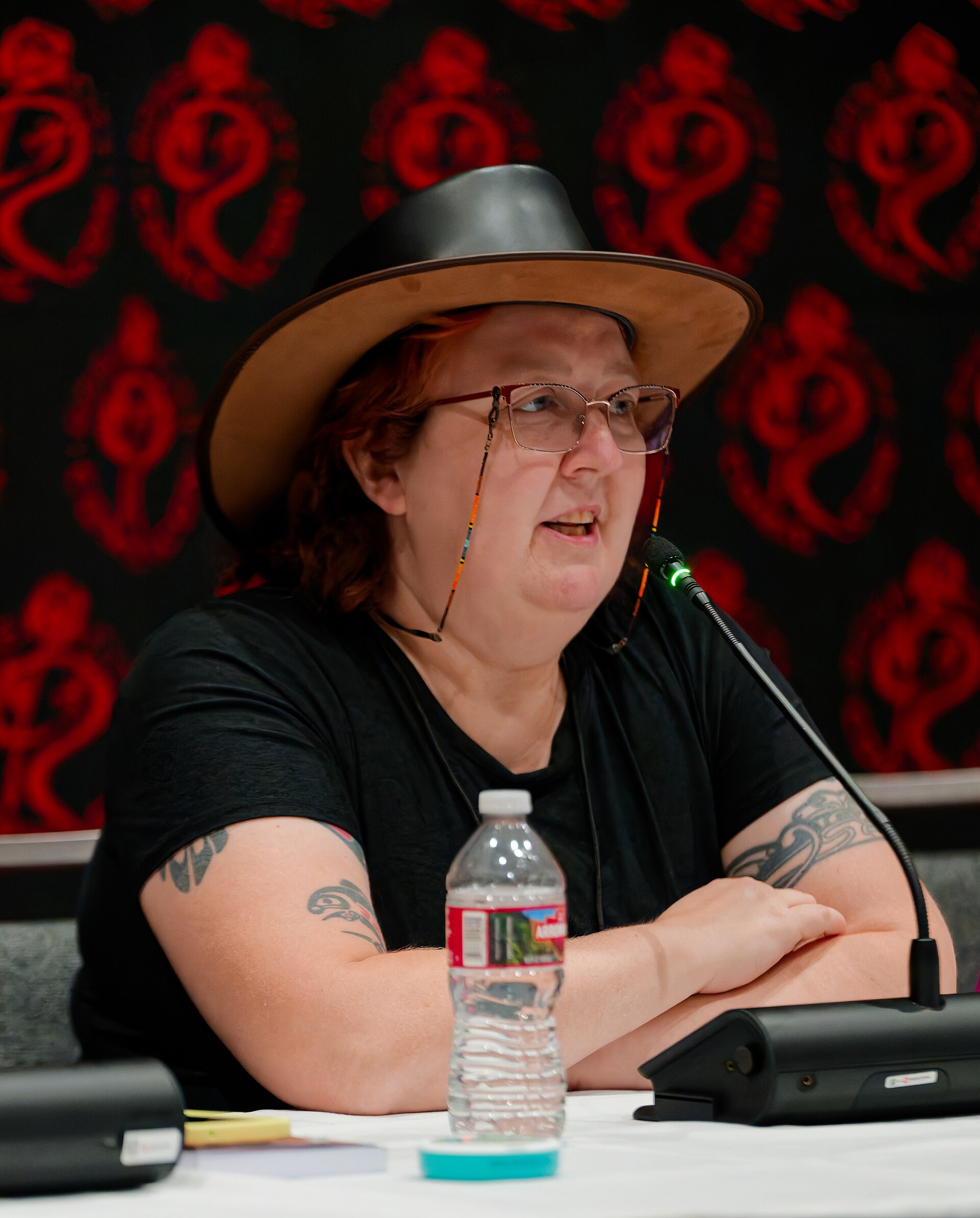 T. Kingfisher speaking at Rose City Comic Con