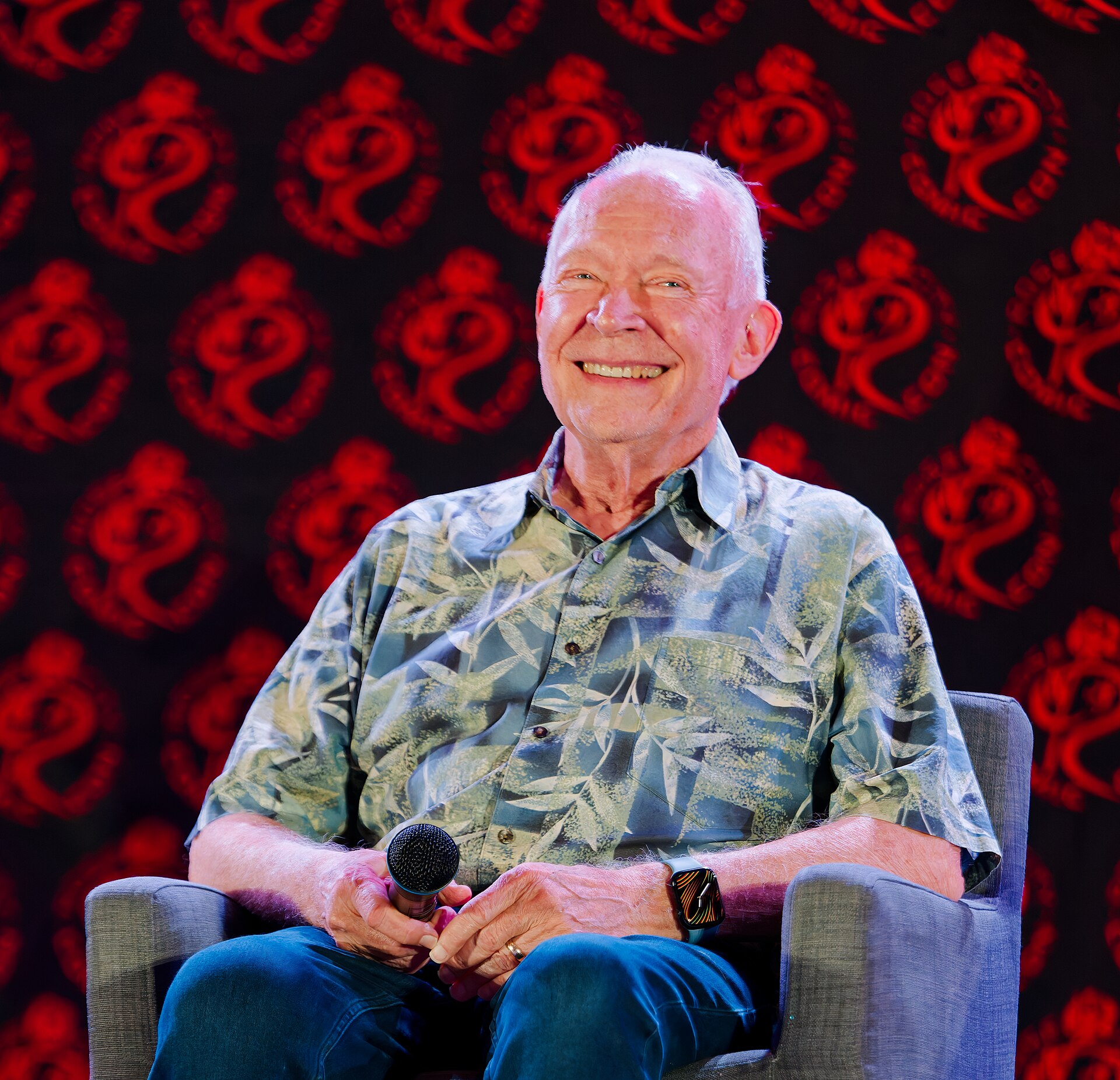 Terry Brooks on the main stage at Rose City Comic Con
