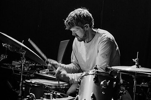 Tobias Ørnes med Aiming for Enrike på Munkehaugen Arendal 1. april 2023