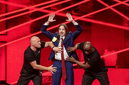 Tommy Cash, Eurovision 2025 1st semi final live show