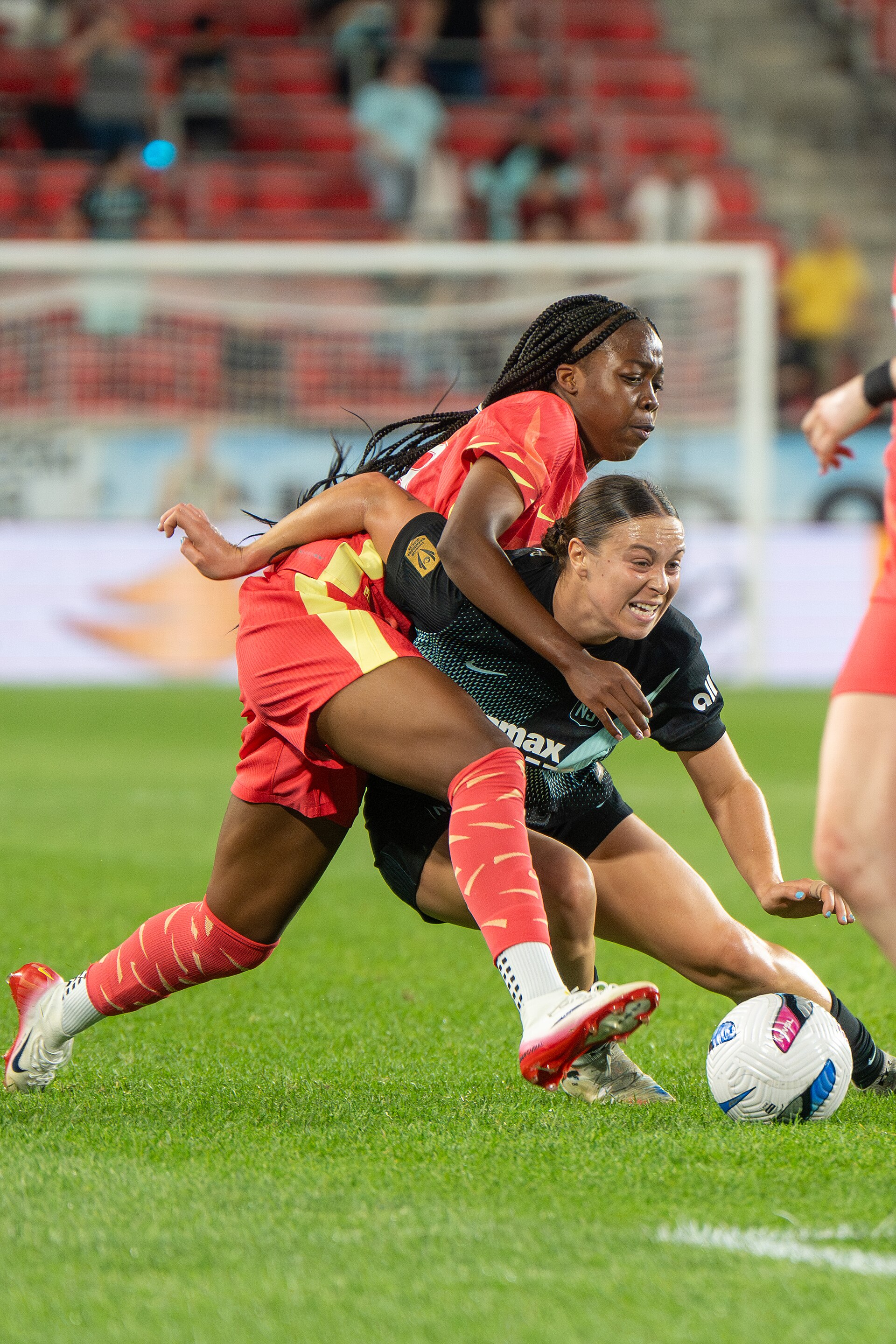 Valerin Loboa and Lilly Reale during Gotham FC vs Portland Thorns FC on 26 Sep 2025