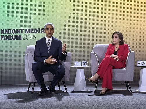 Vivek H. Murthy and and Maribel Pérez Wadsworth speaking at the 2025 Knight Media Forum in Miami, Florida in February 2025