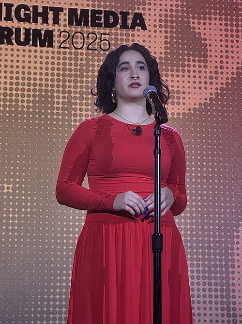 Vivienne Serret, Politics and Investigative Reporter at The Independent Florida Alligator, speaking at the 2025 Knight Media Forum in Miami, Florida in February 2025