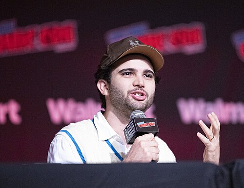 Zach Tyler Eisen at the 2025 NYCC Avatar 20th Anniversary Panel.