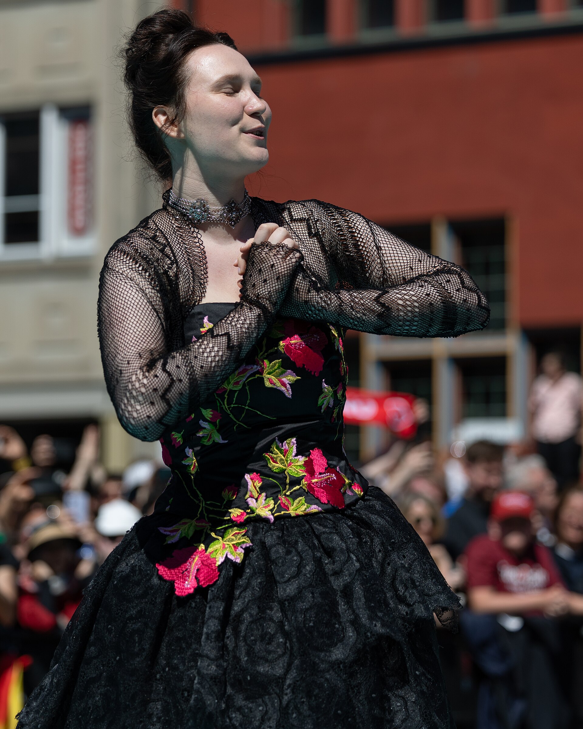 Zoë Më, representing Switzerland, on the Turquoise Carpet at Eurovision 2025 in Basel, Switzerland.