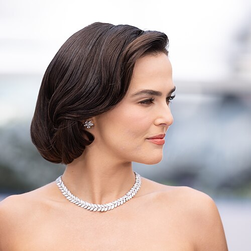 Actress Zoey Deutch at the 2025 Cannes Film Festival