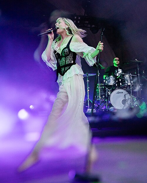 AURORA at Ravnedalen Live festival, Kristiansand, Norway, 2024.
Photo: Birgit Fostervold @knipselyst

CC: BY-SA 2.0