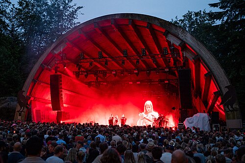 AURORA at Ravnedalen Live festival, Kristiansand, Norway, 2024.
Photo: Birgit Fostervold @knipselyst

CC: BY-SA 2.0
