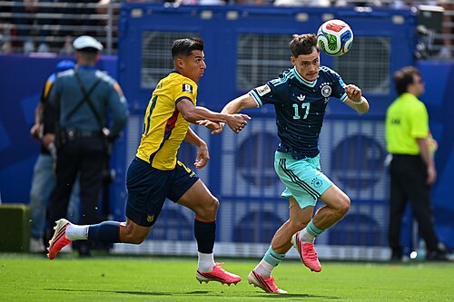 EAST RUTHERFORD, UNITED STATES - June 25: Alan Franco #21 of Ecuador battles for possession with Florian Wirtz #17 of Germany during the FIFA World Cup 2026 Group E match between Ecuador  and  Germany on June 25, 2026 MetLife Stadium, East Rutherford, New Jersey