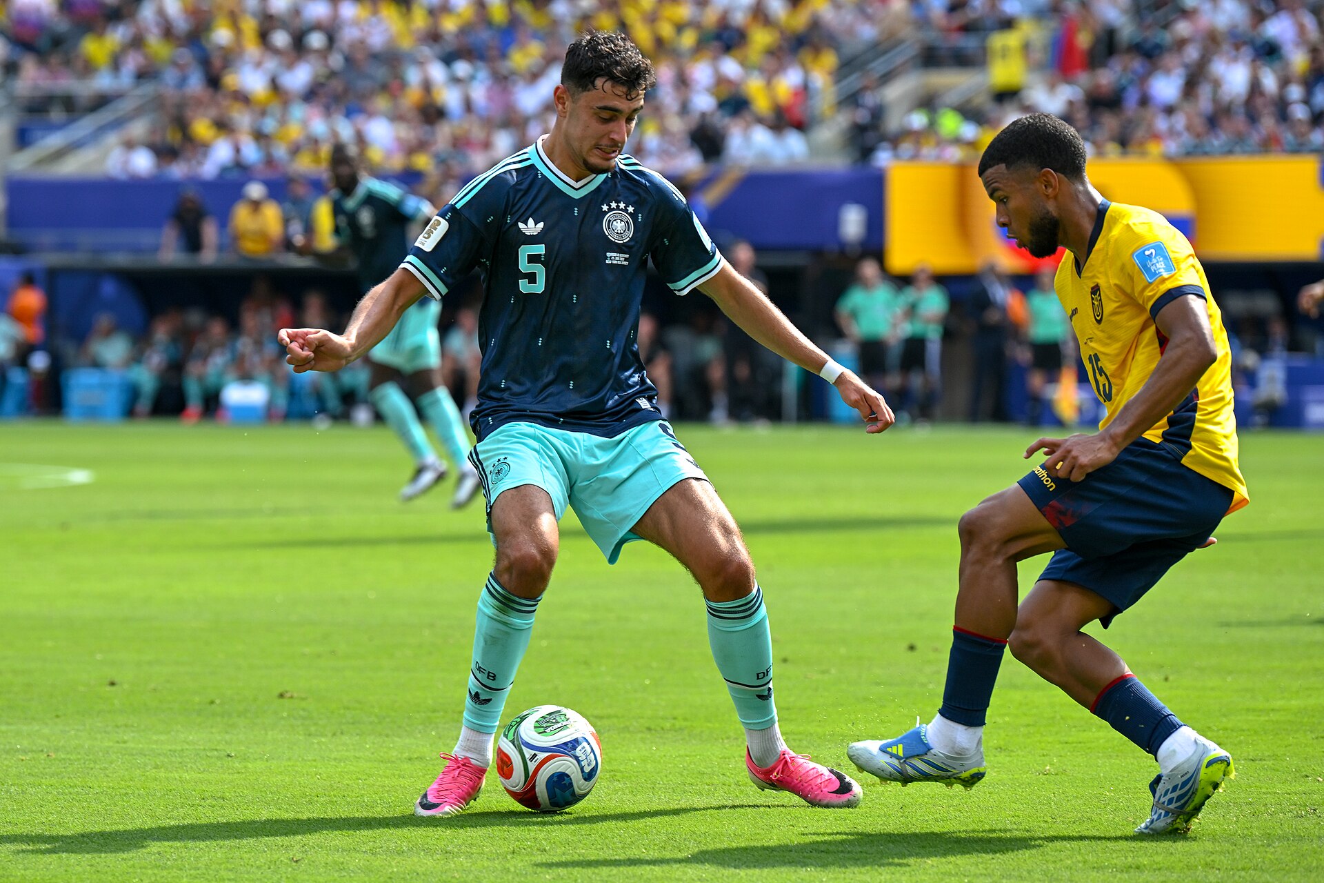 EAST RUTHERFORD, UNITED STATES - June 25: Aleksandar Pavlović #5 of Germany is in action against Pedro Vite #15 of Ecuador during the FIFA World Cup 2026 Group E match between Ecuador  and  Germany on June 25, 2026 MetLife Stadium, East Rutherford, New Jersey