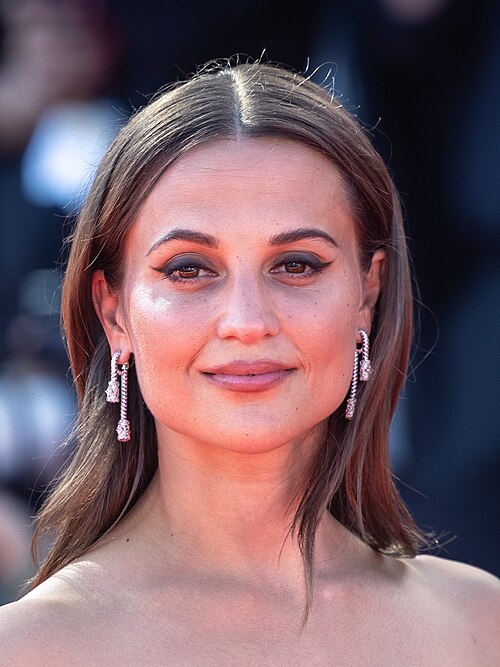 Alicia Vikander at the 2025 Venice Film Festival