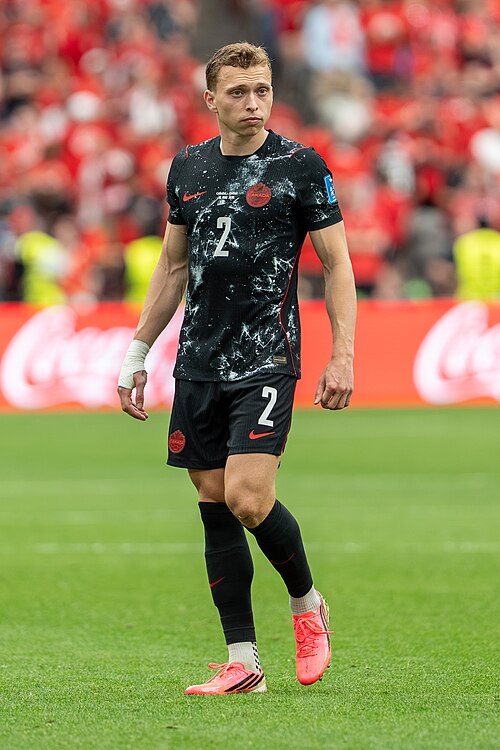 Alistair Johnston during Canada v Qatar on 18 June 2026 at the 2026 FIFA World Cup