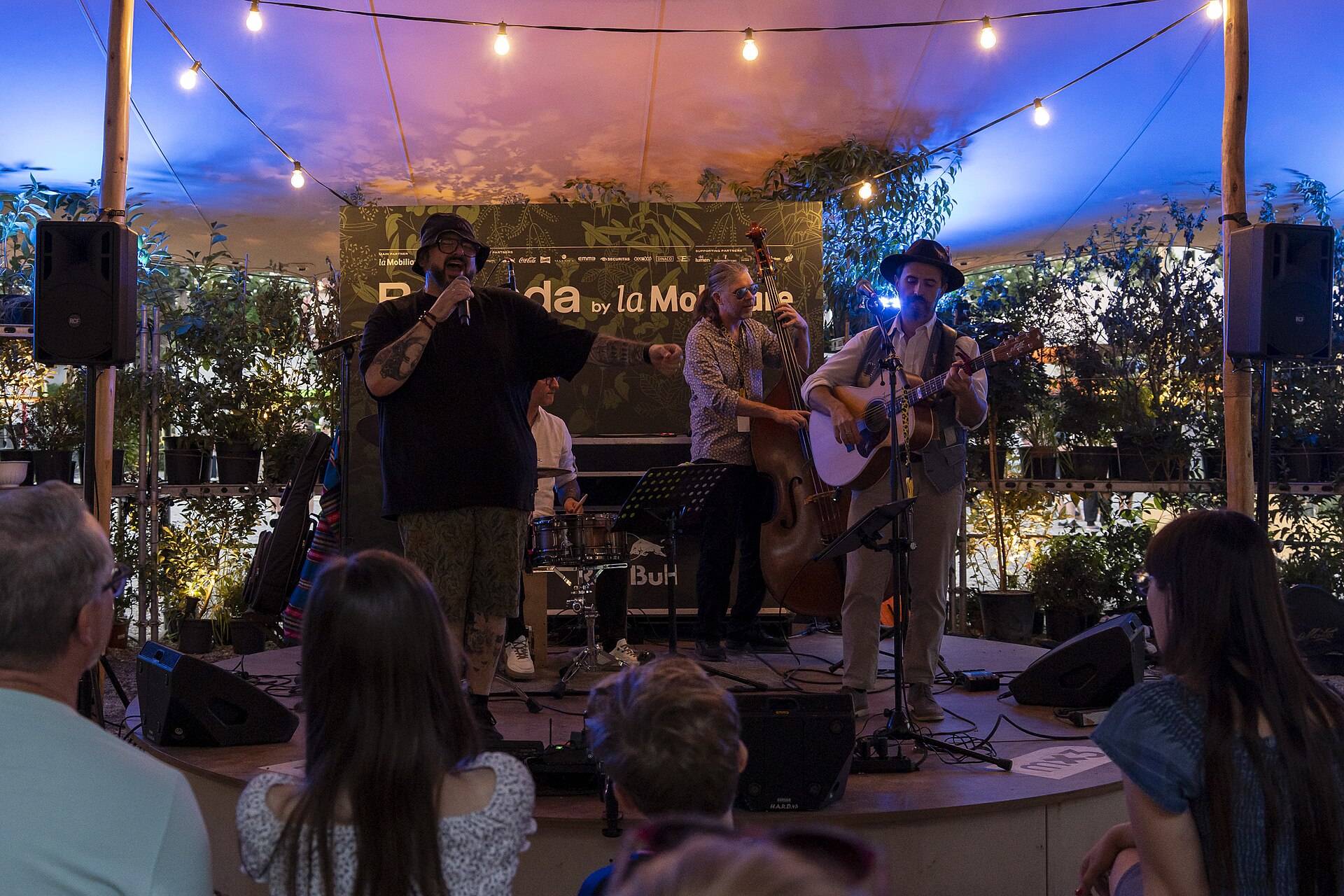 Alma Acoustic, a pop-rock band from Ticino, at Rotonda 2025