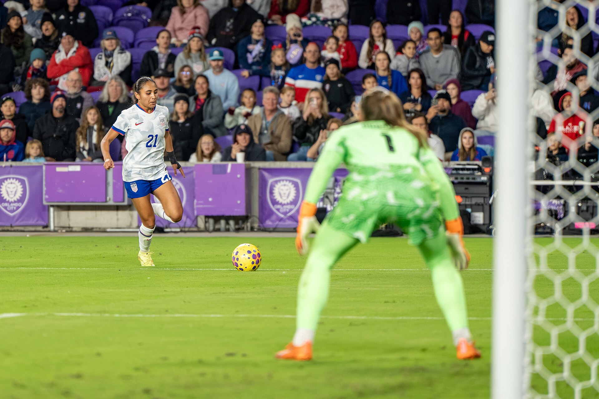 Alyssa Thompson during United States Women's Soccer Team vs Italy Women's National Football Team on November 28 2025