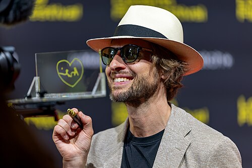 Anders Danielsen Lie signing the Wall of Fame at the 2026 Locarno Film Festival