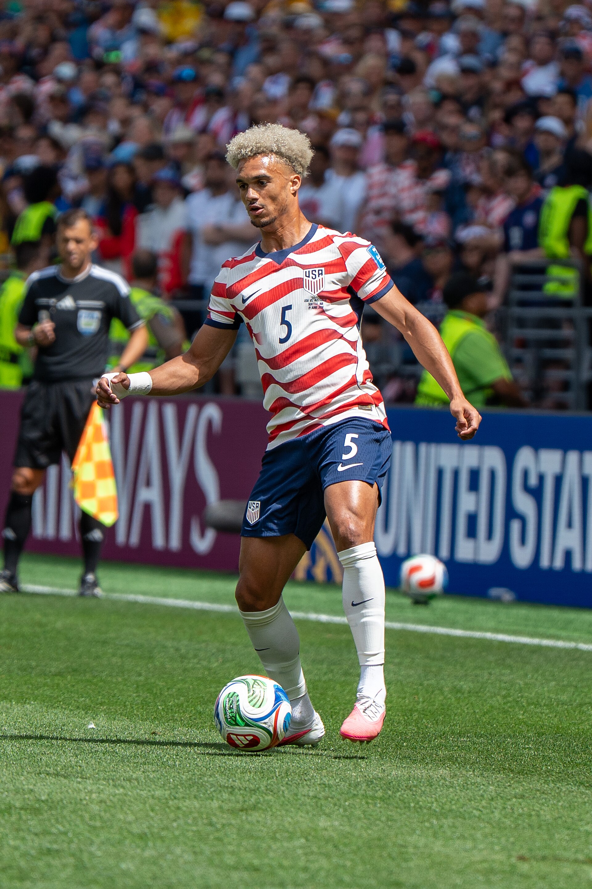 Antonee Robinson during United States v Australia on 19 June 2026 at the 2026 FIFA World Cup