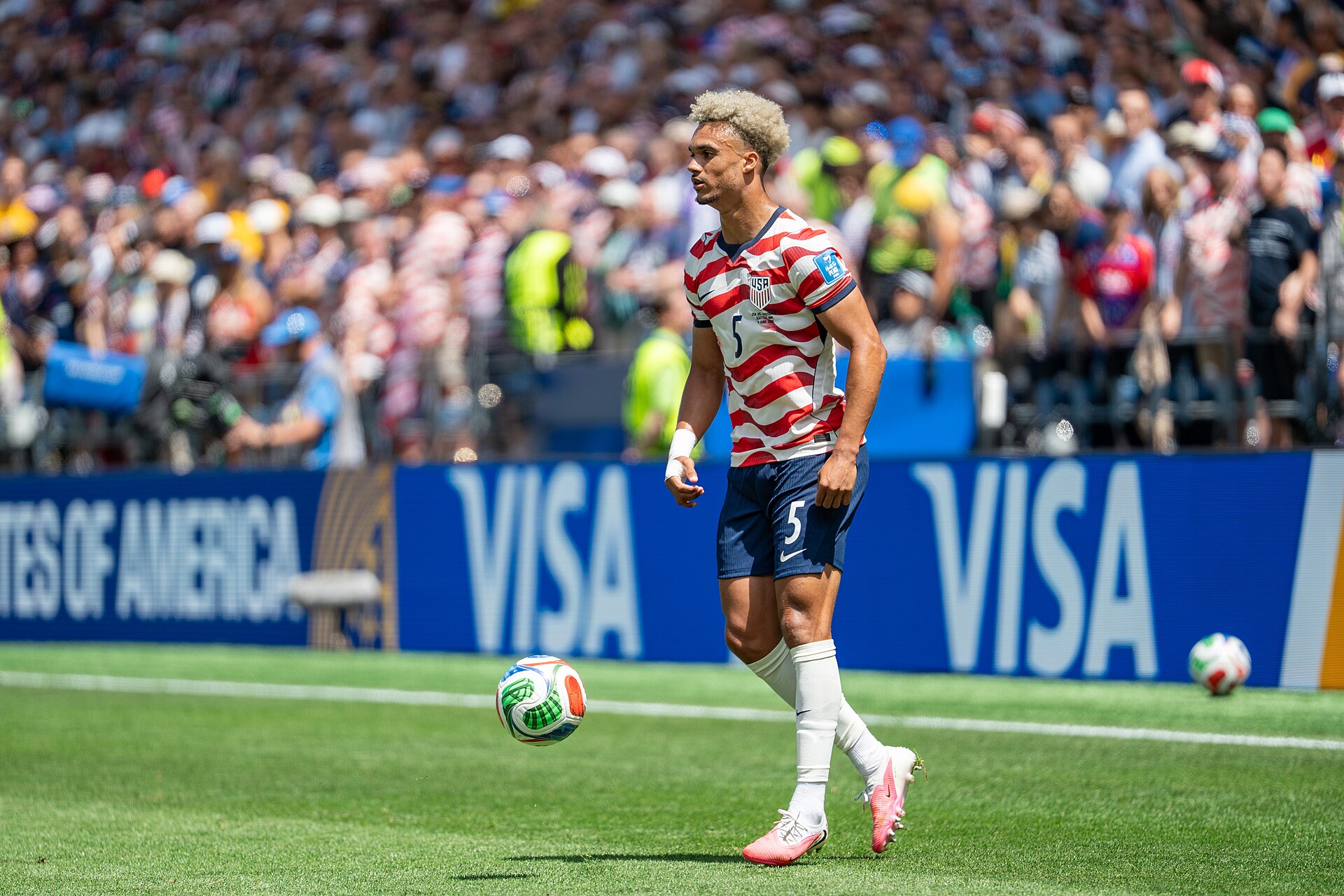 Antonee Robinson during United States v Australia on 19 June 2026 at the 2026 FIFA World Cup