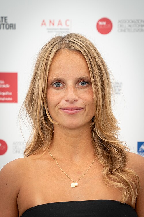 Ashgan El-Hamus at the premiere for Al Baraneya at Venice Film Festival 2026.