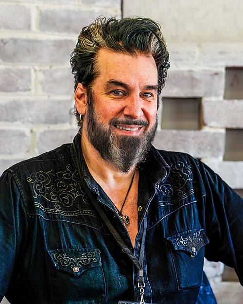 Aurelio Voltaire at RavenCon, April, 25, 2026