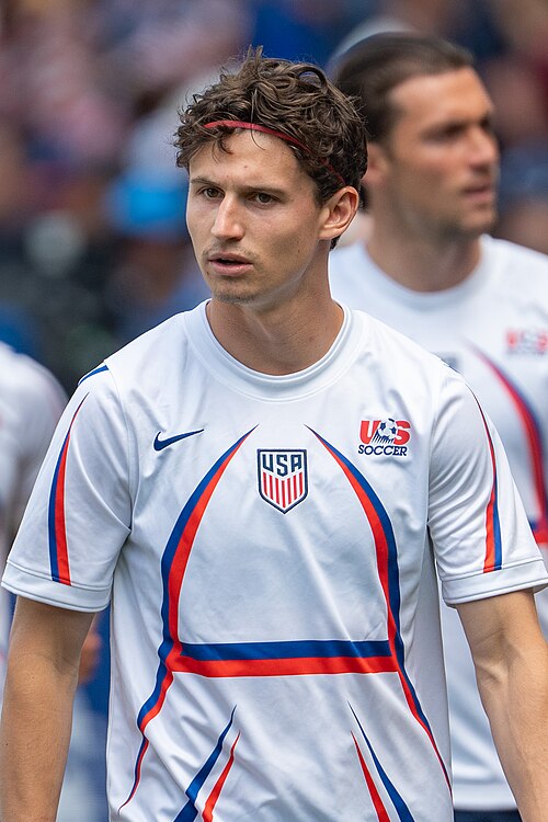Brenden Aaronson during United States v Australia on 19 June 2026 at the 2026 FIFA World Cup