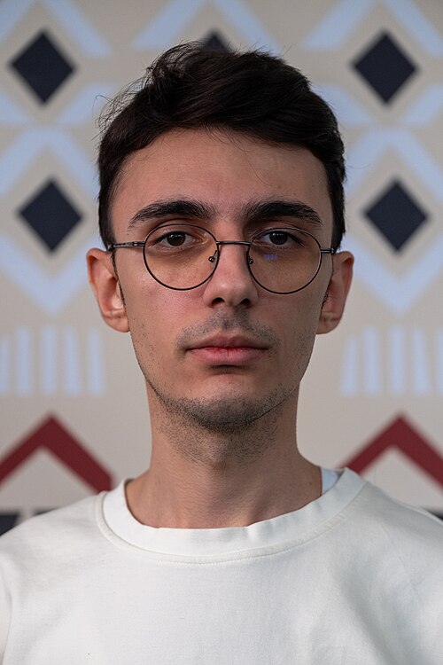 Caner portrait at Wikimania 2025 WikiPortraits Studio