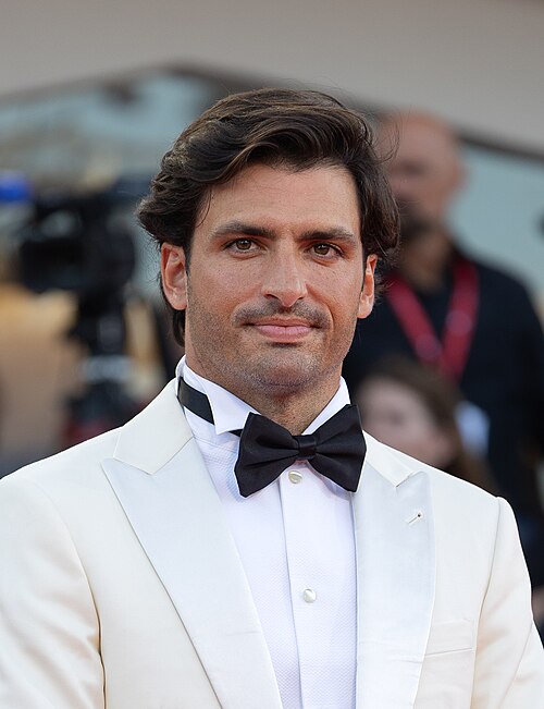 Carlos Sainz at the 83rd Venice FILM festival-9