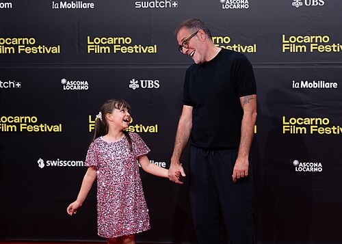 Aurora Cherchi and Valerio Mastandrea on the red carpet at the 79th Locarno Film Festival